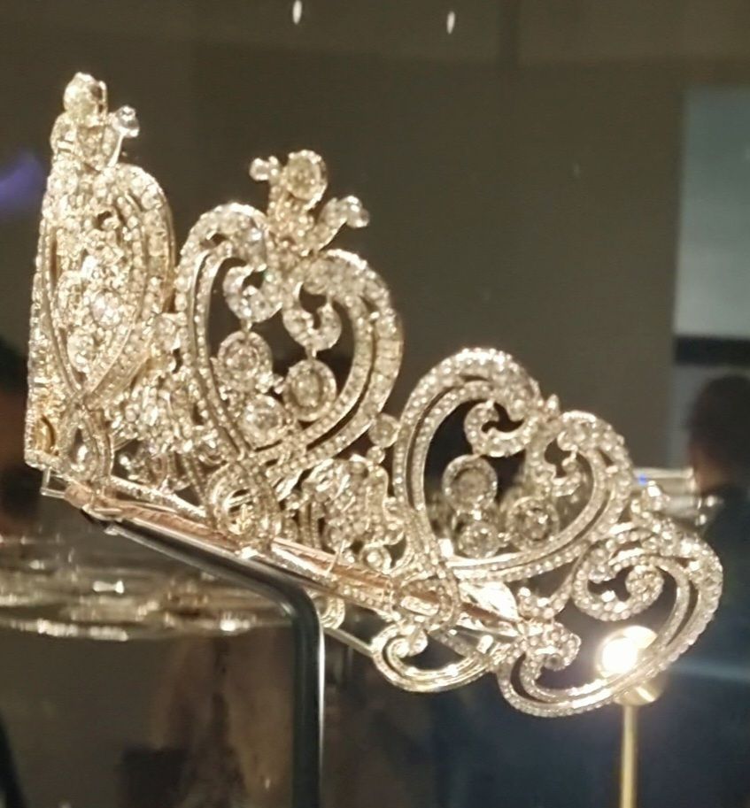 tHE MANCHESTER TIARA