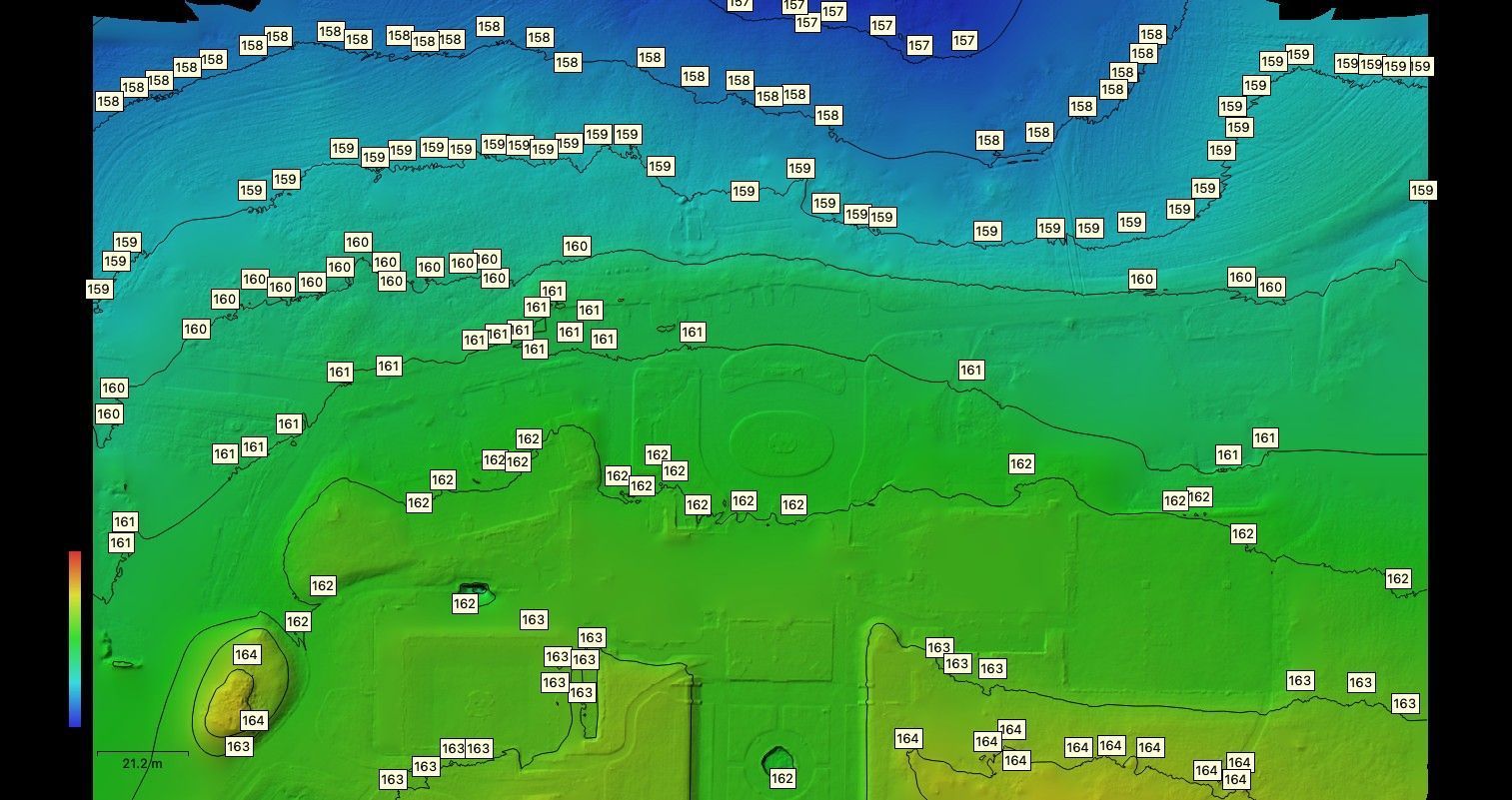 Digital Terrain Model with 1m Contours
