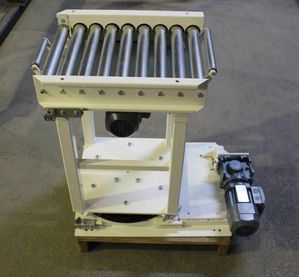 Drehtisch mit Rollenförderer