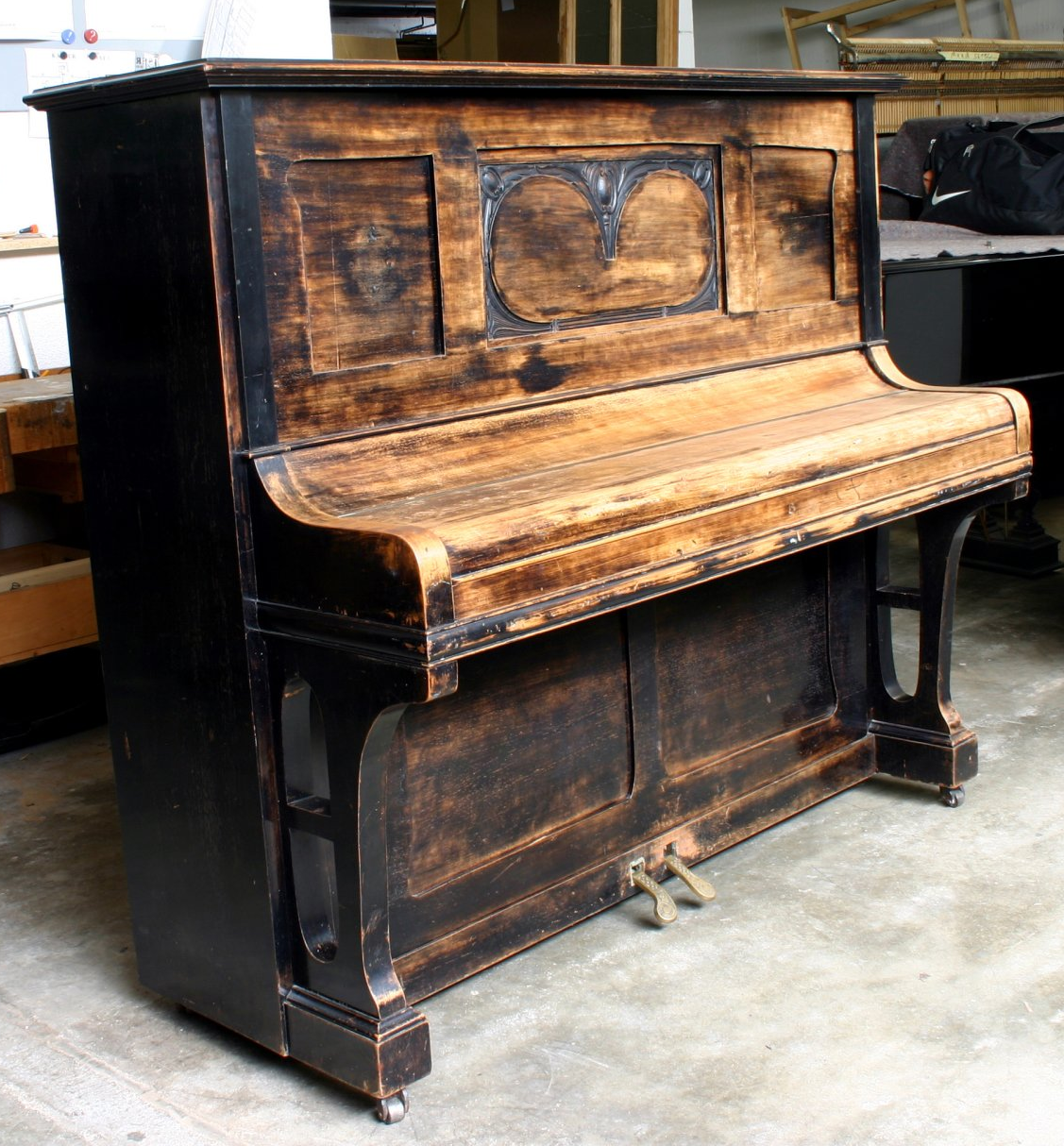 Mand-Klavier vor der Restaurierung
