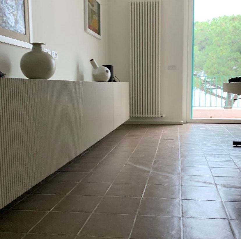 Handgemachte Fliesen Boden Graubraun Matt