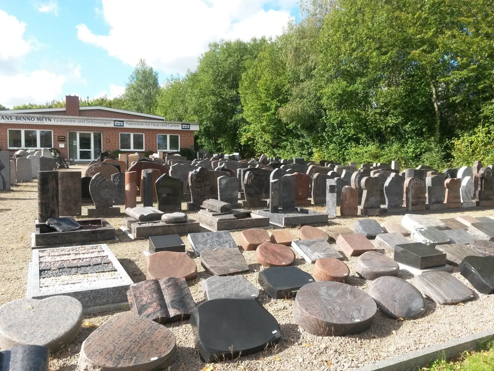 Meyn Grabsteine in Bad Bevensen