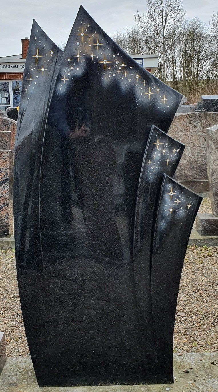 Stele - Meyn Grabsteine in Bad Bevensen