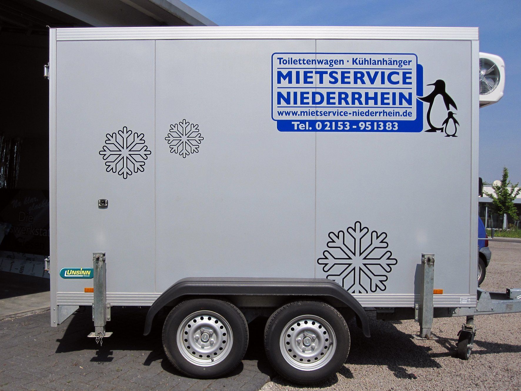 Artist Werbung - Anhänger Werbung Mietservice