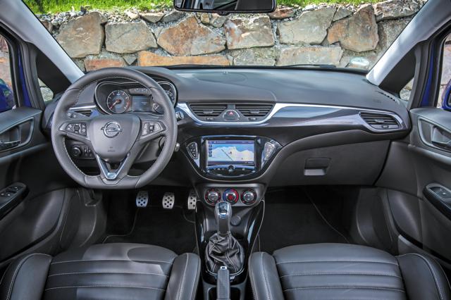 cargadores para Opel Corsa-e venta online empresas instaladoras punto de recarga vehículo eléctrico en Sevilla