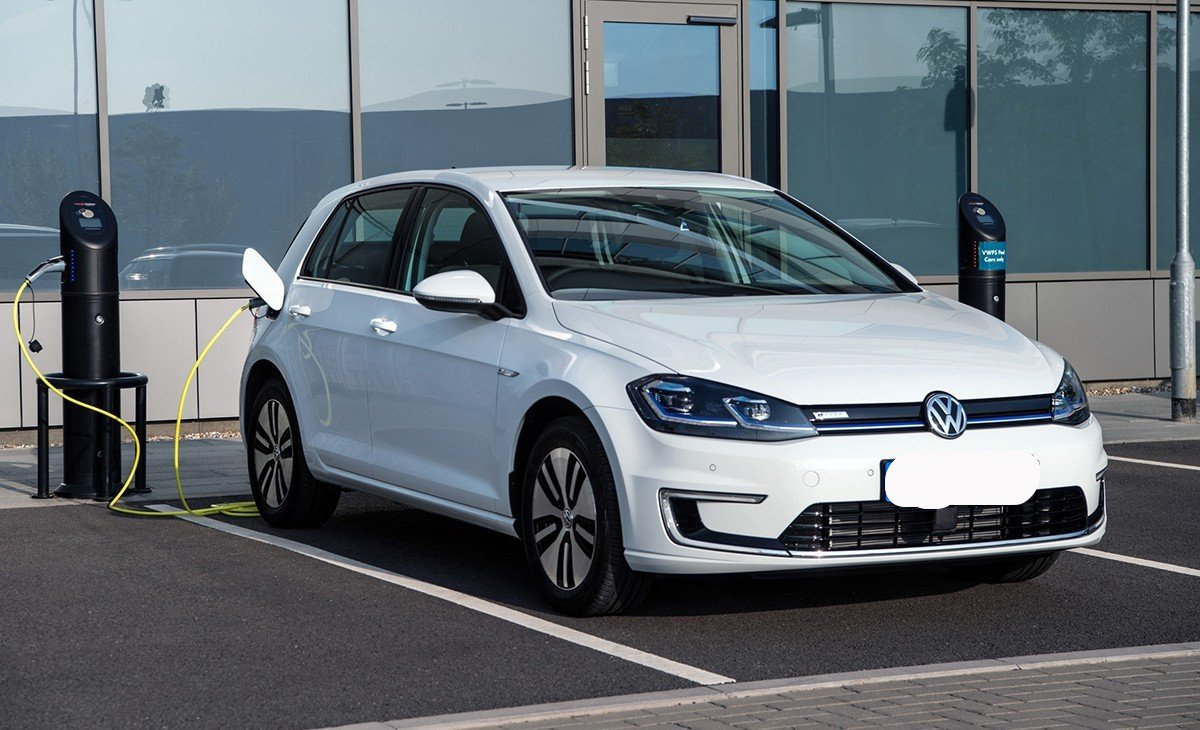 cargadores eléctricos Volkswagen e-Golf económicos empresas instaladoras punto de recarga Volkswagen e-Golf en Sevilla
