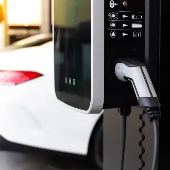 empresas instaladoras de cargadores de coches eléctricos en Sevilla instalación de cargadores V2C trydan en Sevilla