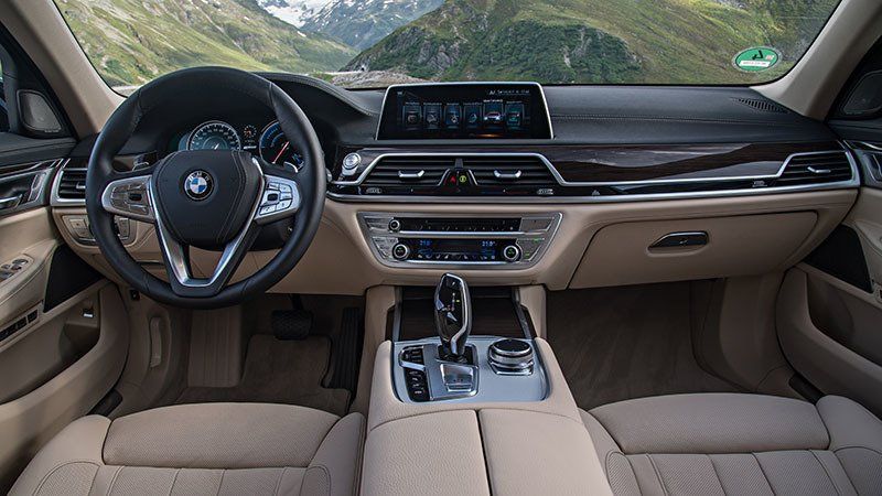 Cargadores compatibles BMW 740 e IPerformance híbrido enchufable instalación punto recarga BMW 740 e IPerformance híbrido enchufable en Sevilla