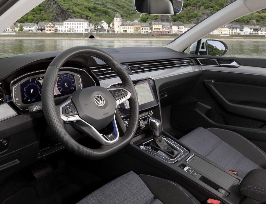 puntos de recarga para coche Volkswagen Passat GTE eléctrico