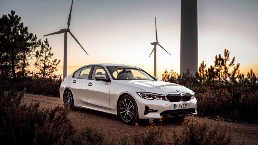 empresas instaladoras punto de recarga BMW 330e eléctrico en Sevilla