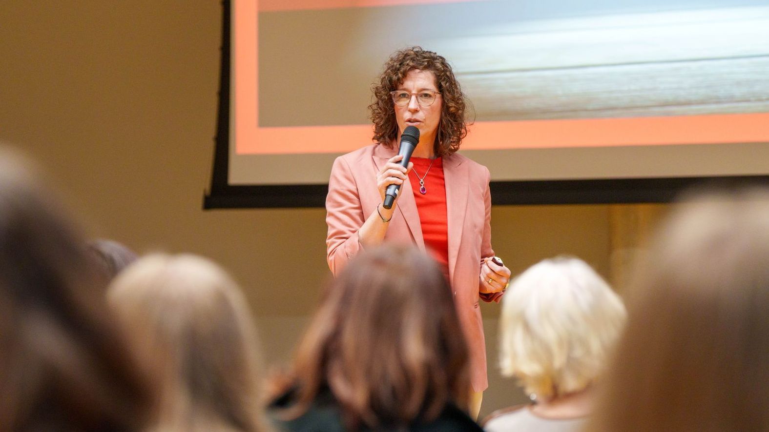 Heike Horn Impulsvortrag Führungskultur Heike Horn Speaking und Impulsvorträge zu Selbstwert, Positive Leadership, Führungskultur