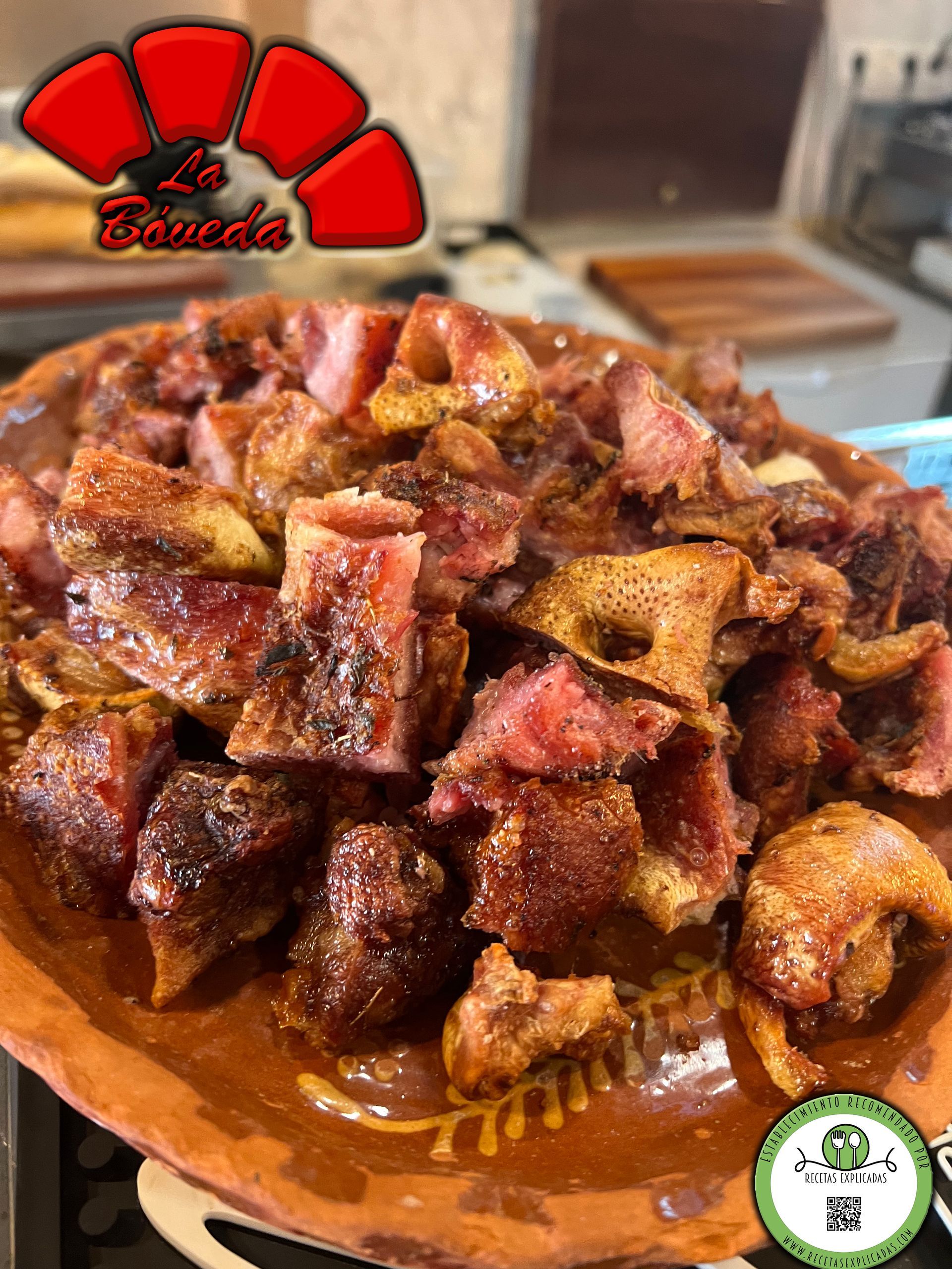 José Corchado, Bar La Bóveda Salamanca, montadito de pluma ibérica, parrilladas en Salamanca, bares recomendados Salamanca, tapas Salamanca, calle Doctor Gómez Ulla, exjugador U.D. Salamanca, fútbol y gastronomía, pinchos a la brasa Salamanca, cocina tradicional Salamanca, Real Zaragoza, Real Betis, Real Valladolid, Hércules CF, Zamora CF, CD Toledo, Recetas Explicadas
