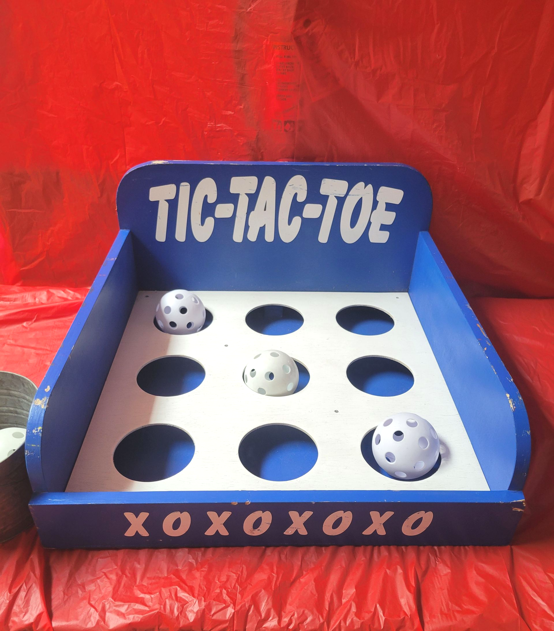blue tic tac toe carnival game