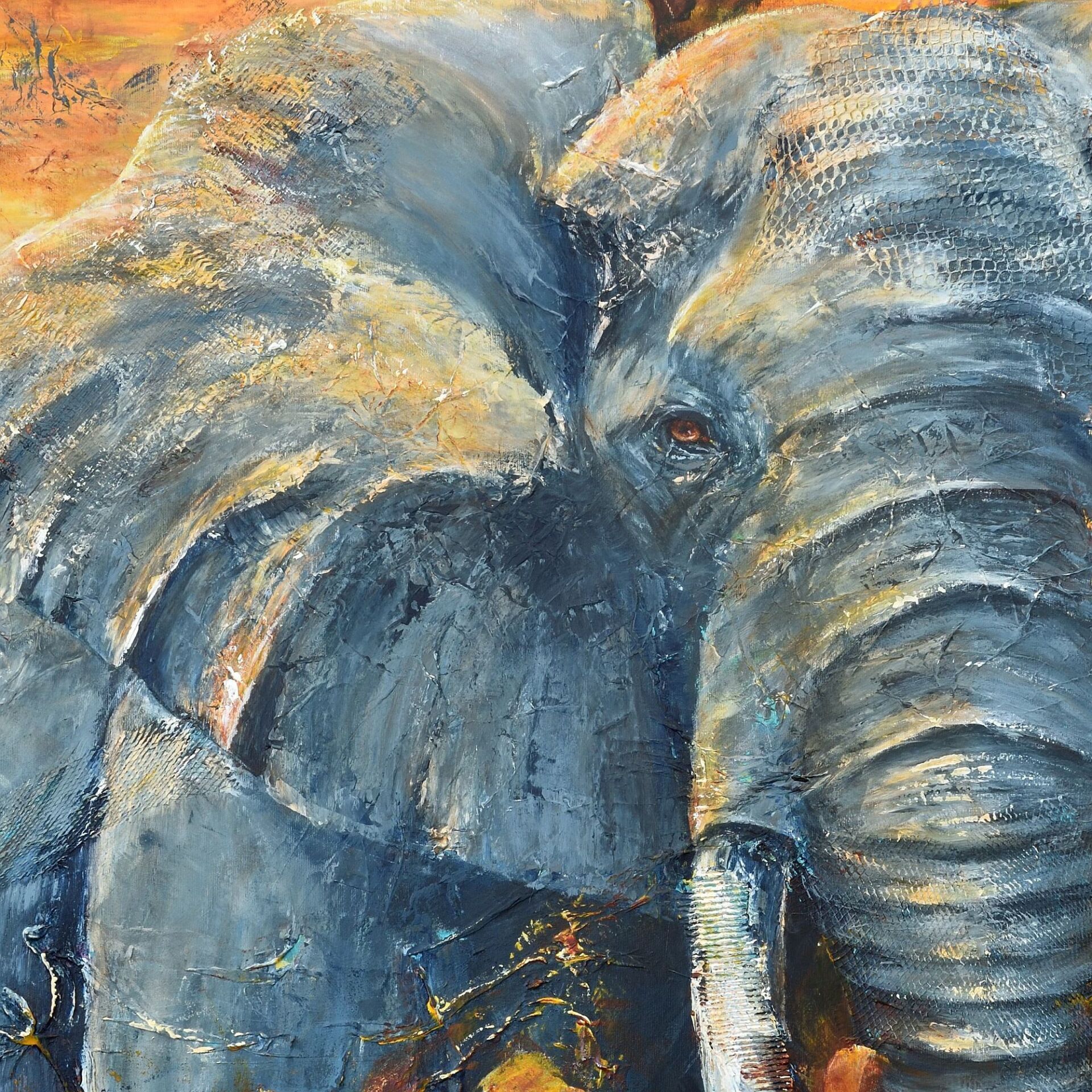 Ausschnitt aus Elfantengemaelde: Elefantenauge, Elefantenohr, Stoßzahn und Teil vom Rüssel. In den Farben blaugrau und orangegelb