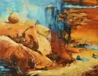 Abstraktes Gemälde in überwiegend Orange, Sienna und Blautönen, das die Landschaft im Damaraland Namibia symbolisiert: bizzarre und runde Felsen, weite Landschaft, Felsmalereien, Elefant, einzelnen Baum