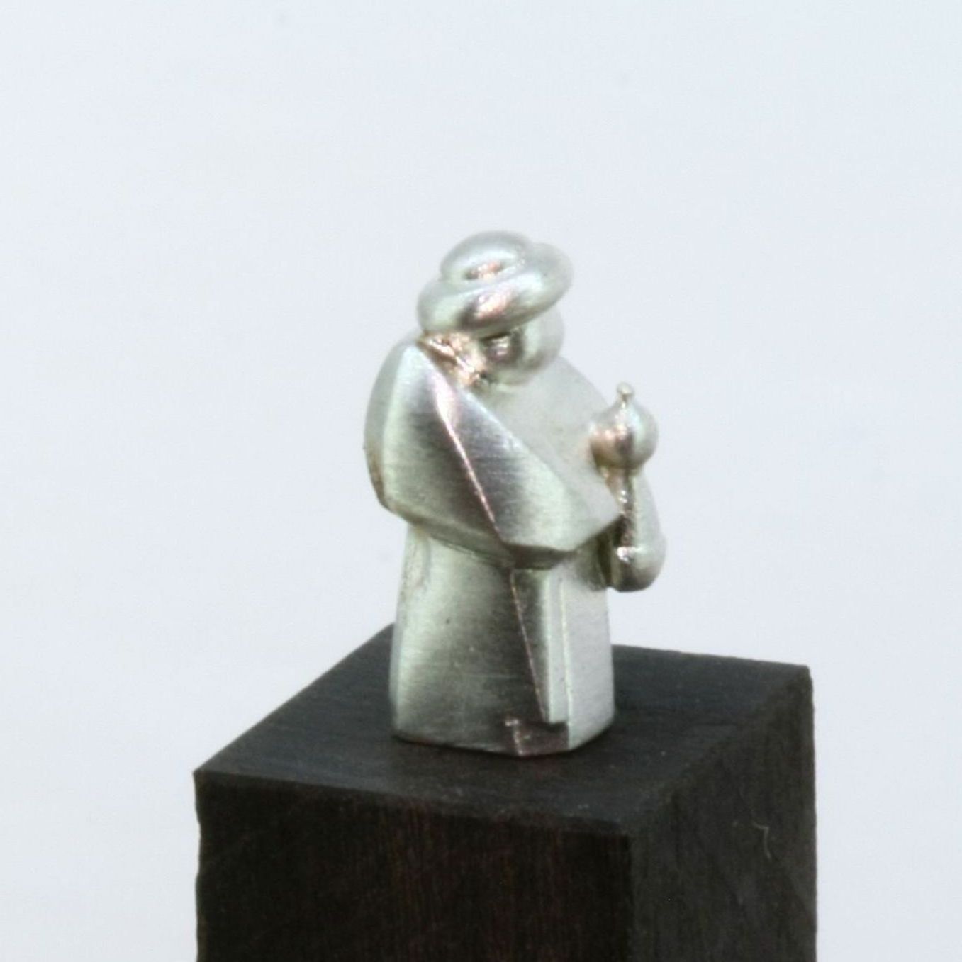 Weise aus dem Morgenland Krippenfigur der Weise aus dem Morgenland aus der Weihnachtskrippe
in Silber Handarbeit