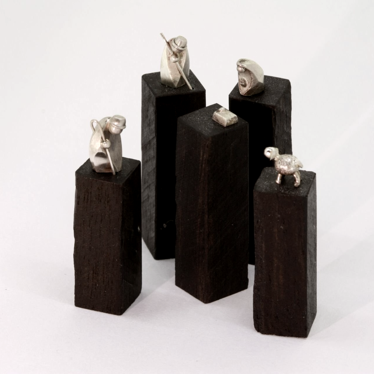 Krippe in Holz und Silber Krippe Holz und Silber Handarbeit wurlitzer schmuck