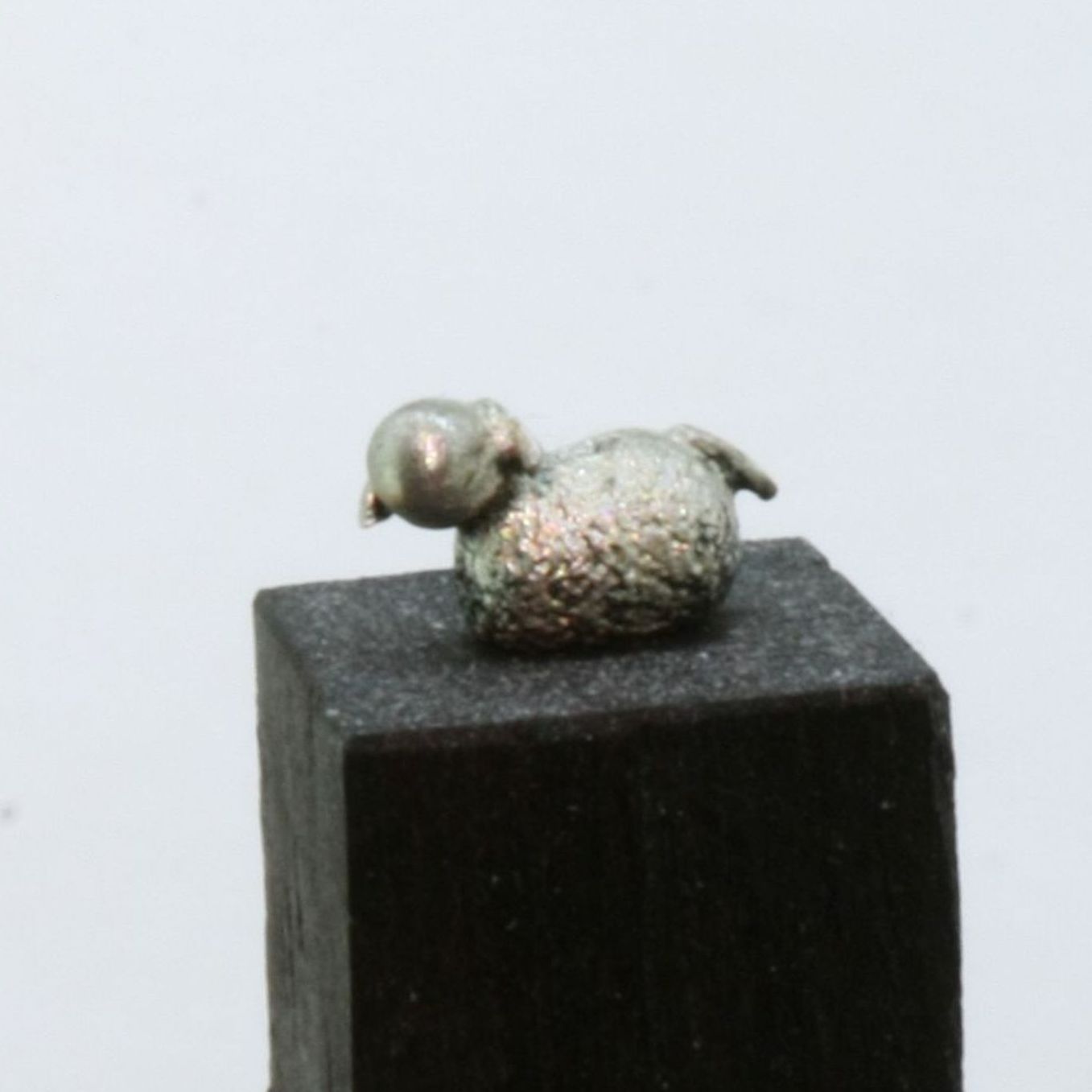 kleines Schaf Krippenfigur Weihnachten kleines Schaf aus der Weihnachtskrippe
in Silber Handarbeit