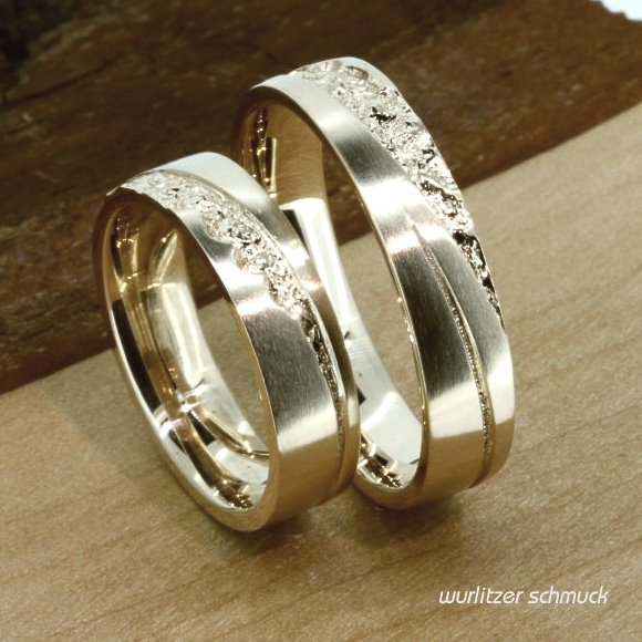 Trauringe struktur Trauringe struktur Gold Handarbeit wurlitzer