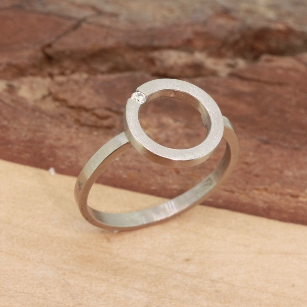 Ring Weißgold mit Brillant Ring Weißgold mit Brillant Handarbeit wurlitzer schmuck