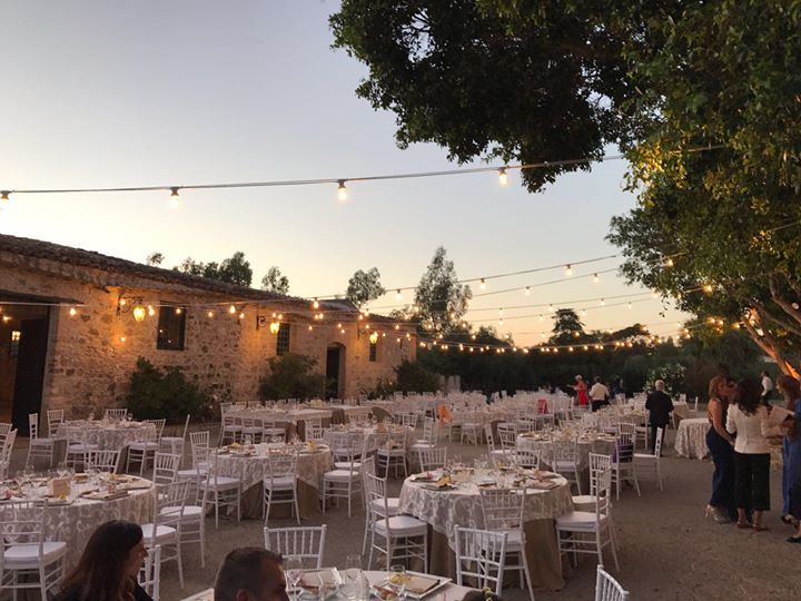 illuminazione con lampadine vintage Torre Garbonogara Buonfornello (PA)