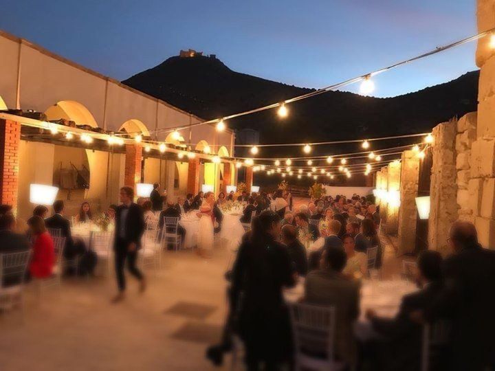 allestimento noleggio tetto di lampadine vintage per eventi, matrimoni