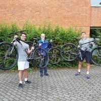 12 Mountainbikes für die AG und Sportfahrt