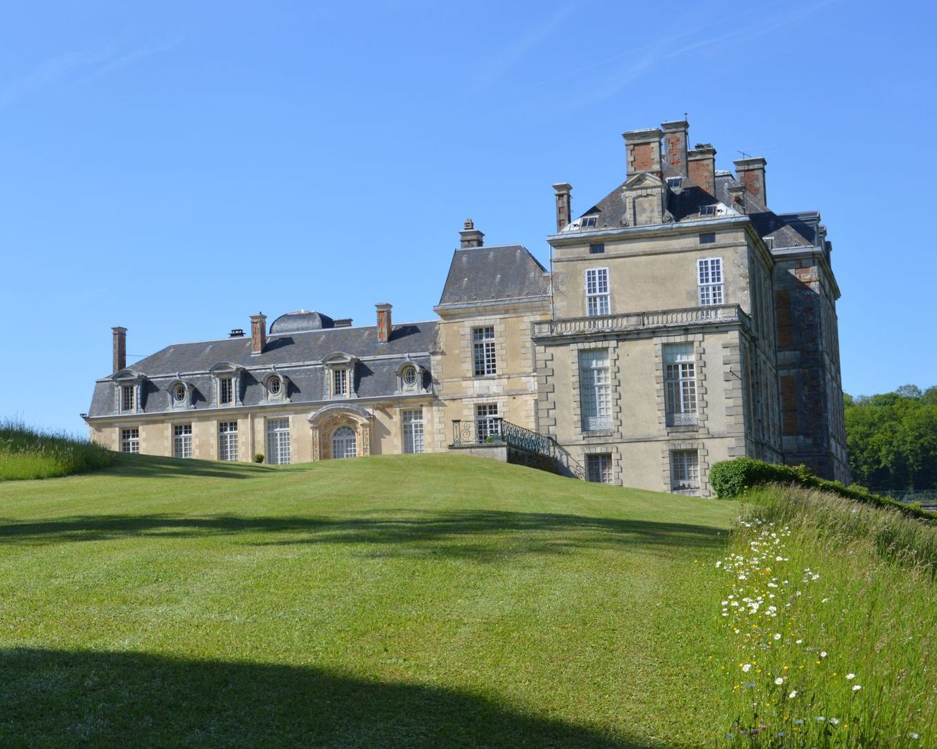 Vue extérieur du Château de Cirey, Haute-Marne