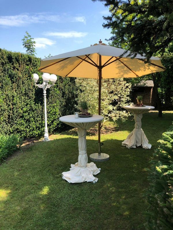 OMA-ROSI-FEIERN-ZUHAUSE