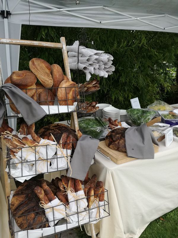 OMA-ROSI-FEIERN-ZUHAUSE