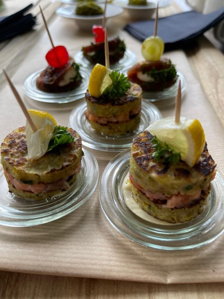 OMA-ROSI-FEIERN-ZUHAUSE