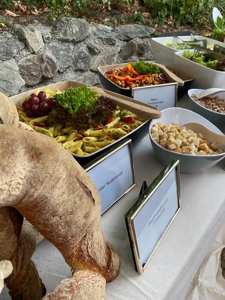 OMA-ROSI-FEIERN-ZUHAUSE