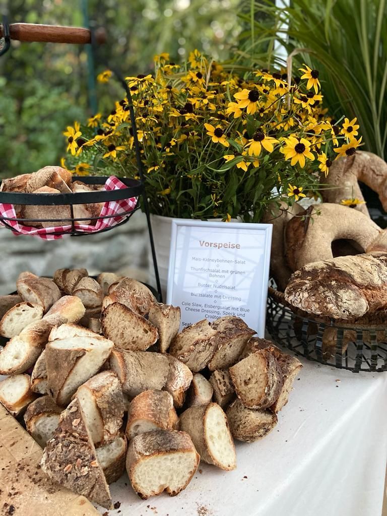 OMA-ROSI-FEIERN-ZUHAUSE