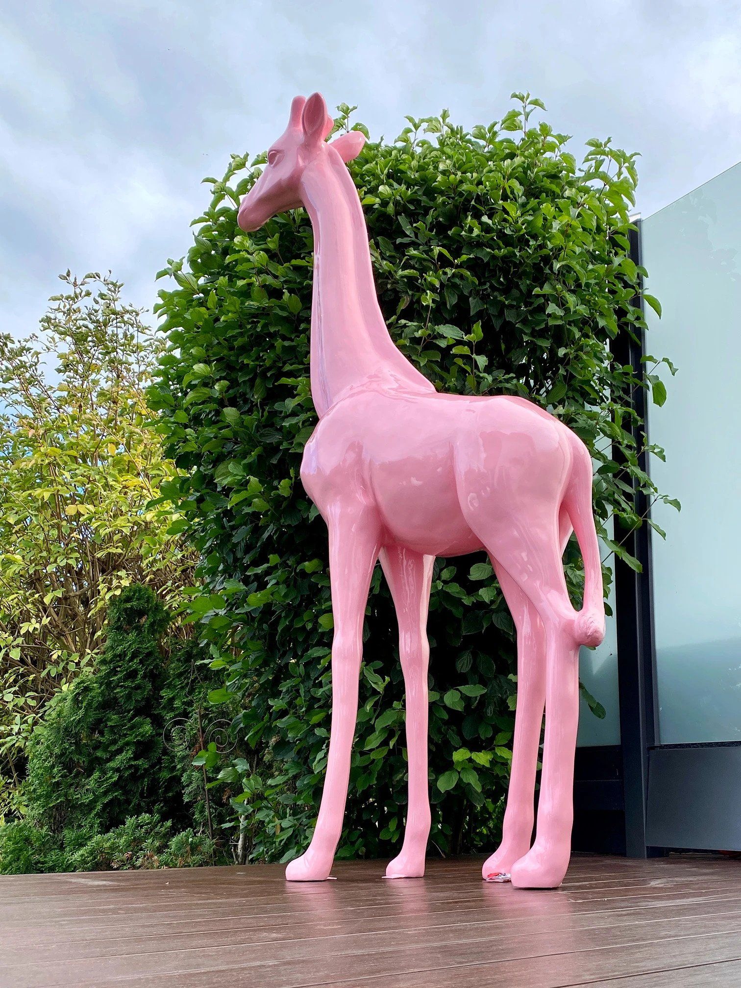 Gartendeko & Kunstwerke als außergewöhnliche Ergänzung zu unseren Sonnenschutz Produkten von Brustor in Berlin.