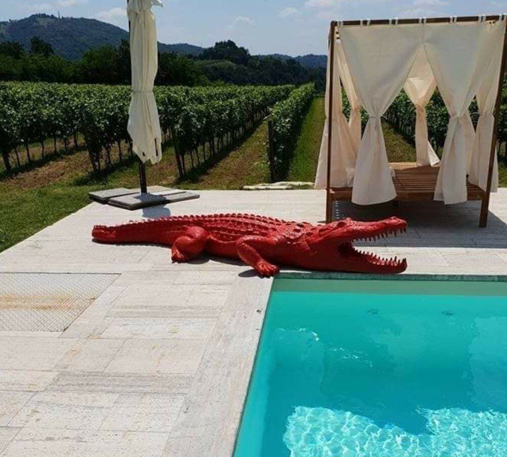 Perfekt in Kombination: Unsere Lamellendächer von Brustor und Gartendeko von Claudia Bias.