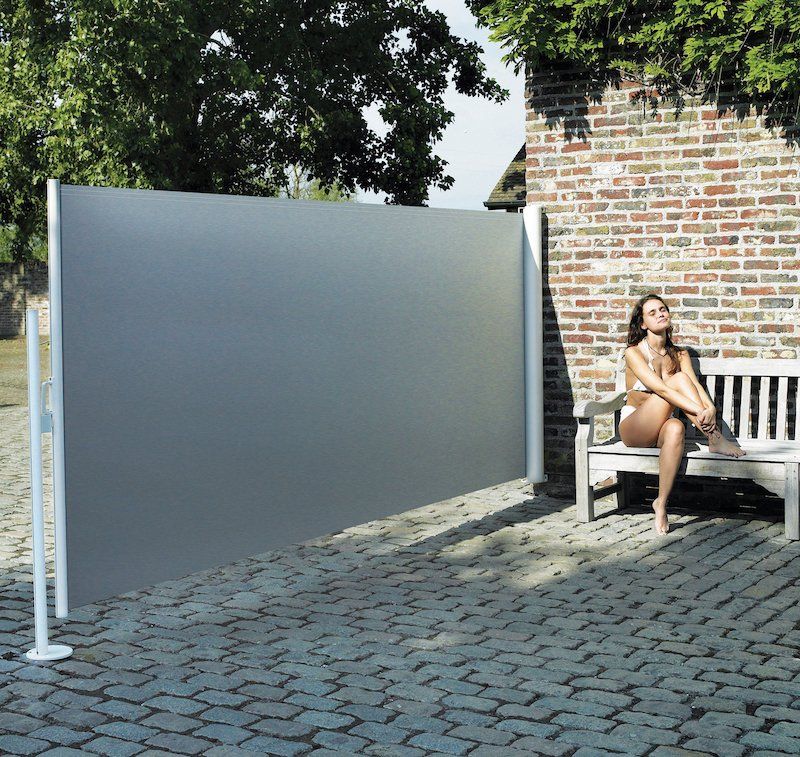 Hier finden Sie als perfekte Ergänzung zu unseren Terrassenüberdachungen und Sonnenschirmen günstigen Windschutz und Windblocker als Zubehör von Prostor