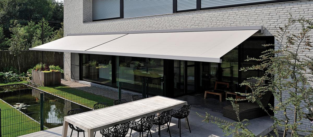 Hier finden Sie unsere günstige Markise Modell B27 von Brustor für den optimalen Sonnenschutz auf Ihrer Terrasse in Berlin und Brandenburg