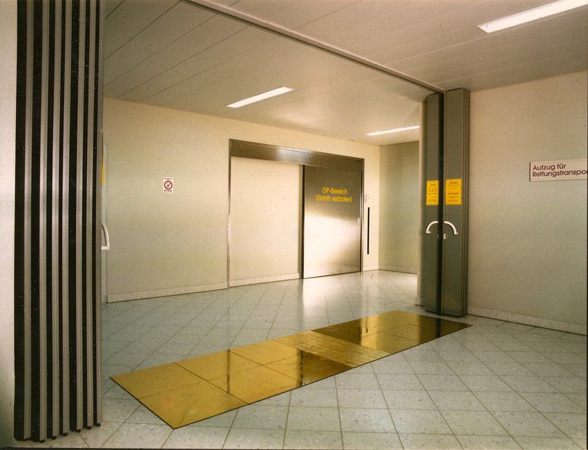 Allgemeines Krankenhaus Freistadt OP Bereich mit Bodengold