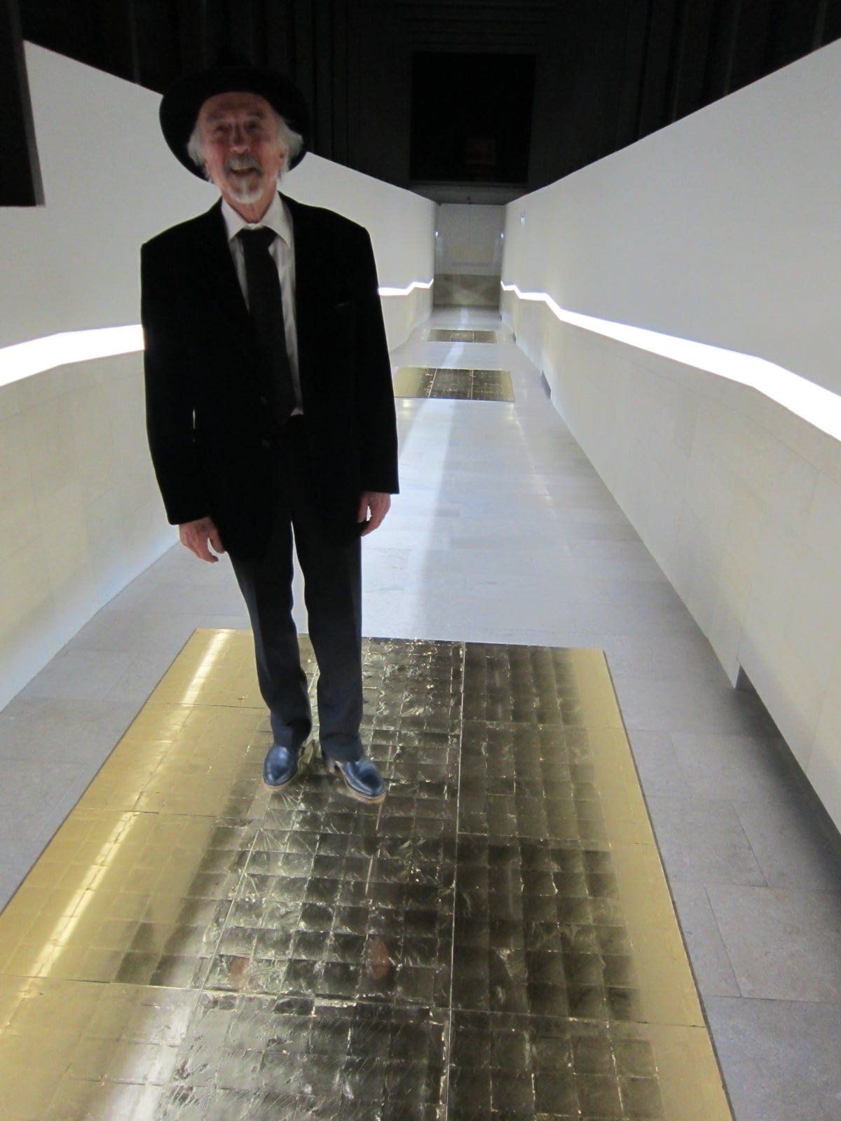 Erik Brauer hinterließ die ersten Spuren im Bodengold GOLD Unteres Belvedere - Bodengold mit Erik Brauer