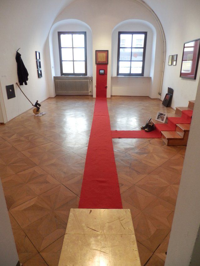 Galerie Forum Wels - Bodengold Eingang 27 Jahre Goldrelikte - Galerie Forum Wels - Bodengold Eingang