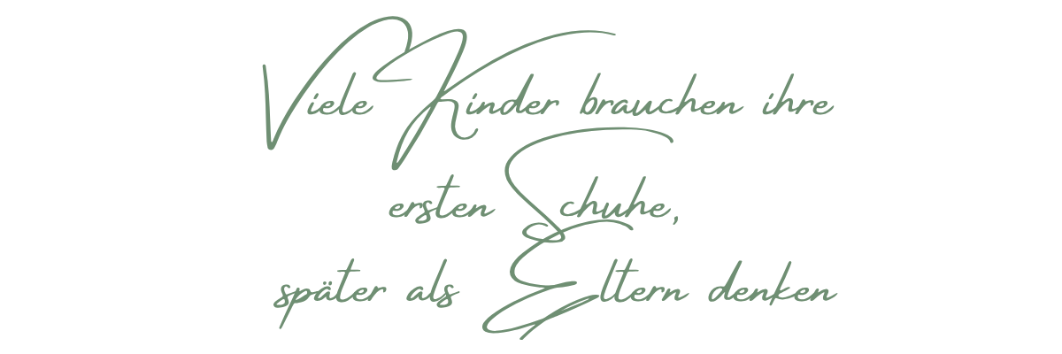 Erste Schuhe brauchen Kinder oft später als Eltern denken