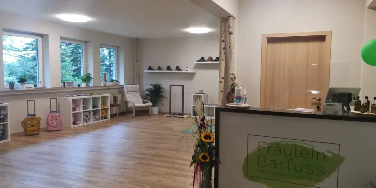 Barfußschuhgeschäft Fräulein Barfuß in Buchholz mit Beratungsladen und Auswahl an Kinderschuhen
