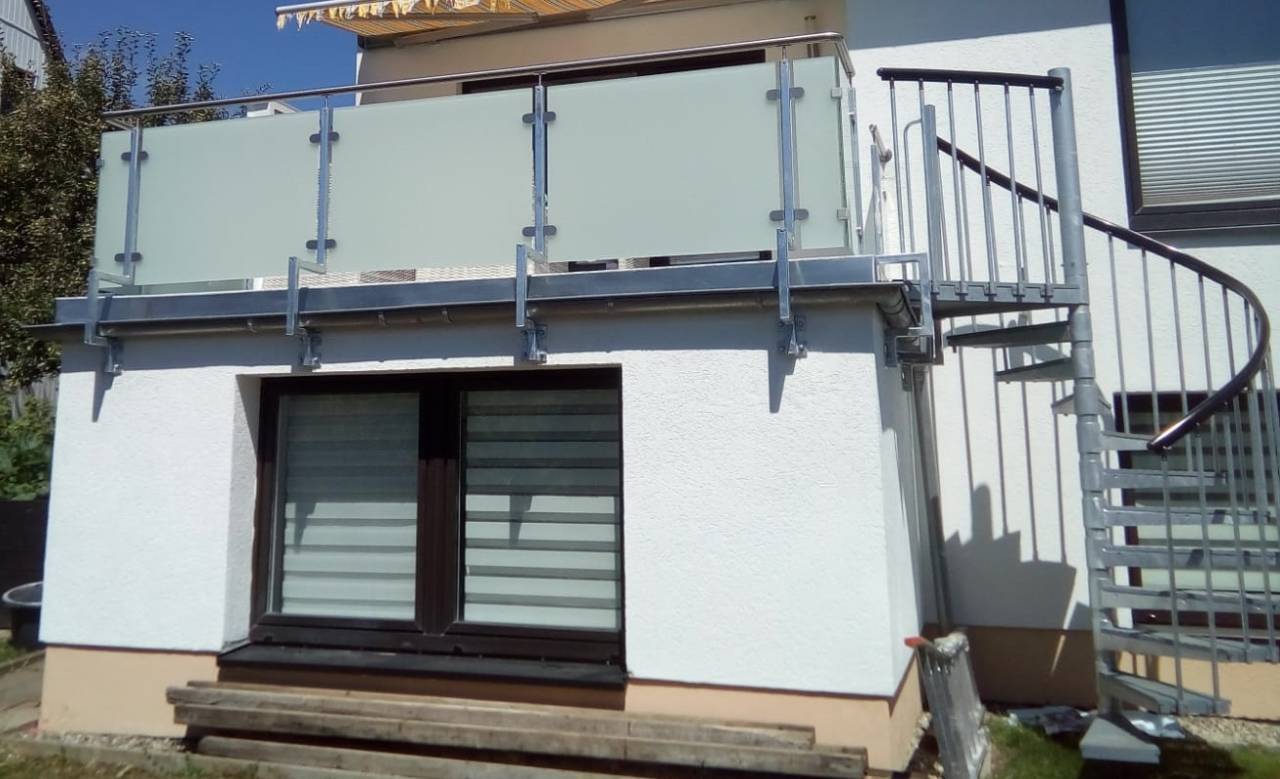 Edelstahlgeländer mit VSG Glas