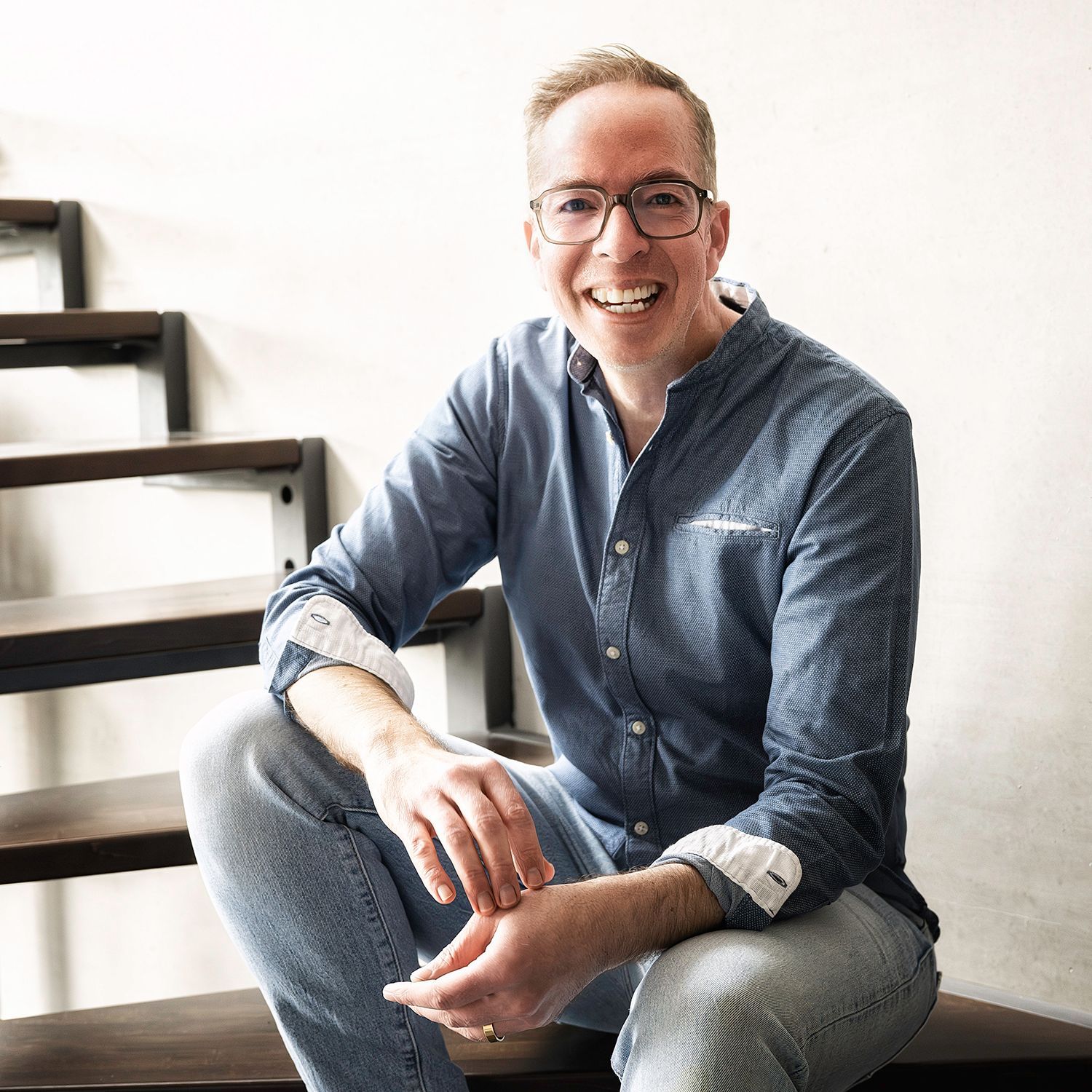 Profilbild_Portrait_Rainer M. Hohnhaus_Fotograf mit Fotostudio auf der Insel Reichenau_Hochzeitsfotograf_Bodensee_Konstanz