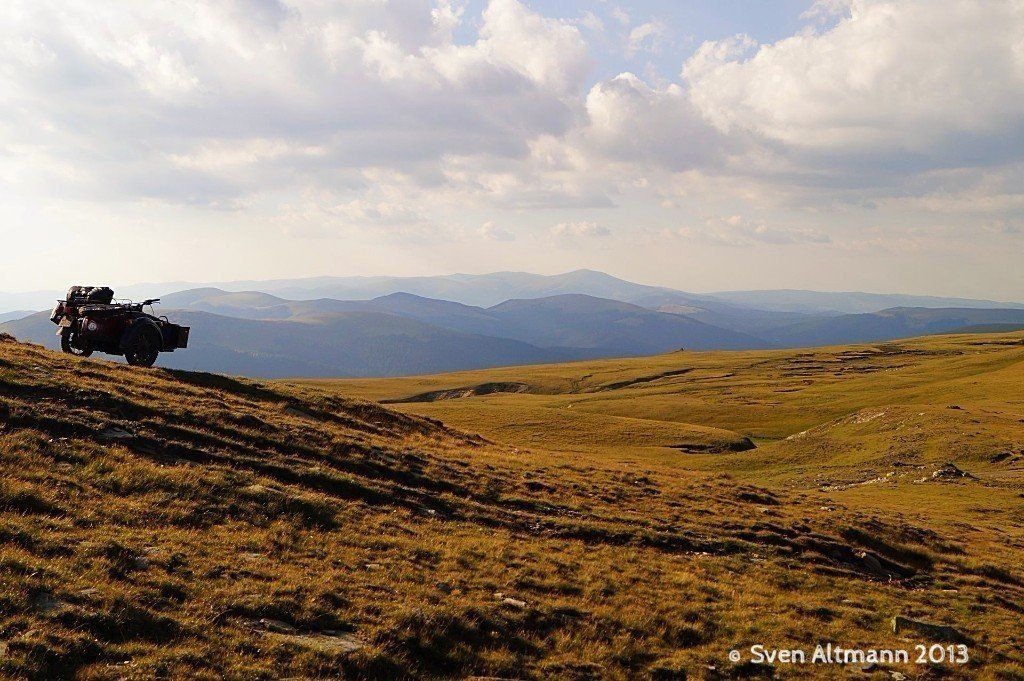Klicken für Vorschau Balkan Dnepr am Transalpina-Pass