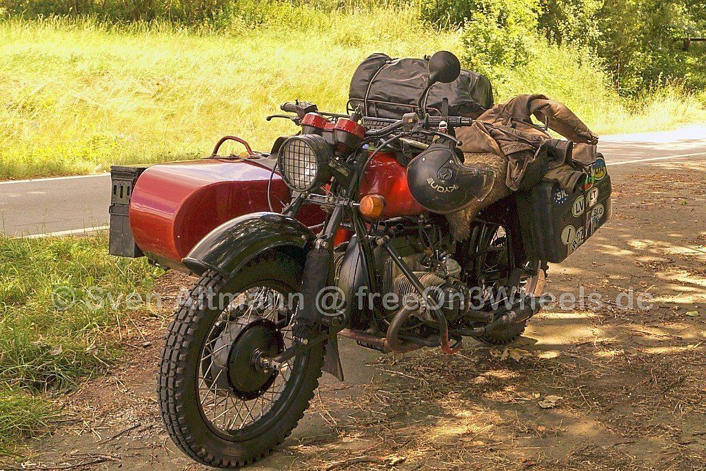 Dnepr im Reisetrimm Dnepr im Reisetrimm