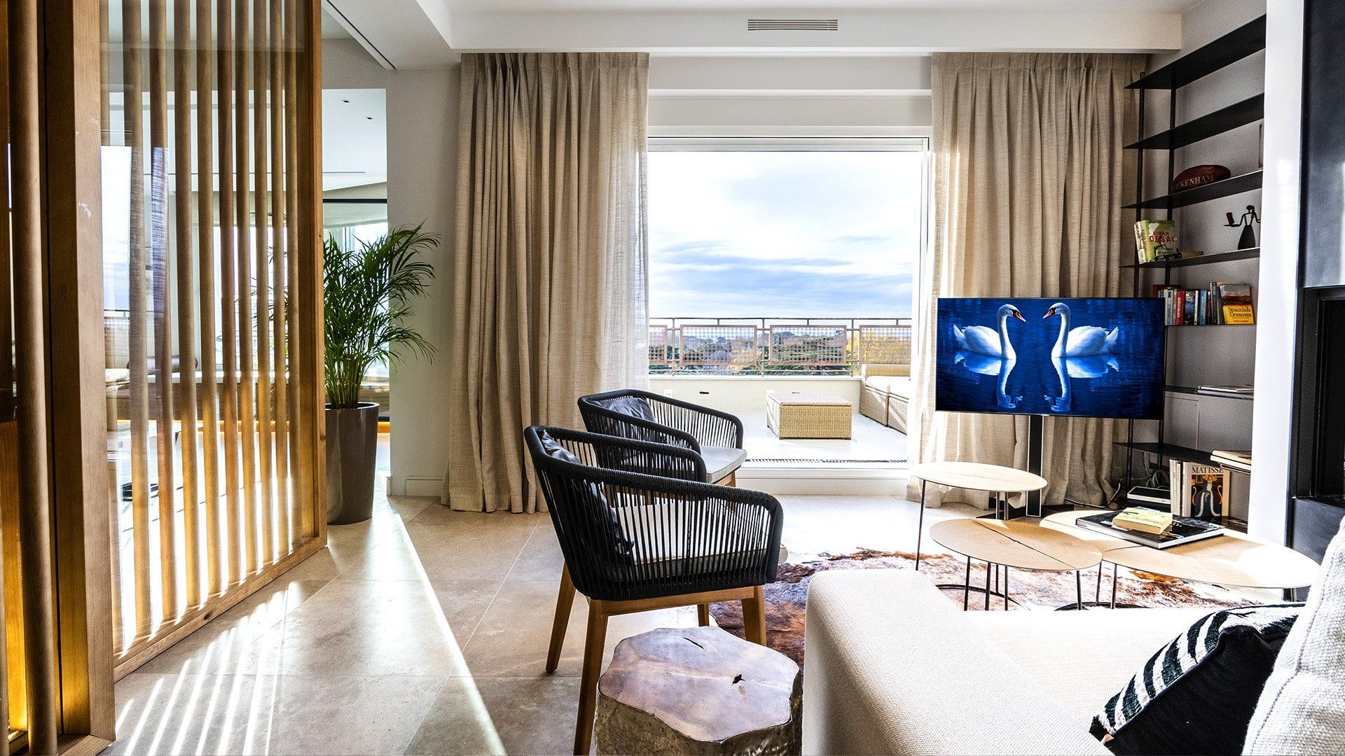 Instalaciones audiovisuales de casa y cine en pisos y áticos Instalaciones audiovisuales de casa y cine en pisos y áticos