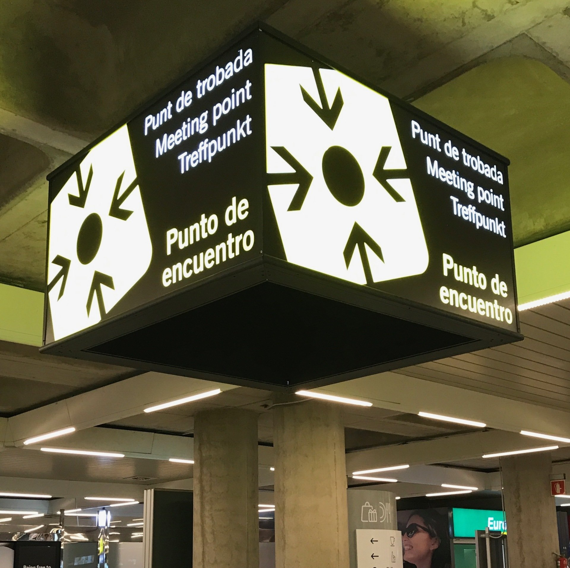 Palma de Mallorca airport meeting point Palma de Mallorca airport meeting point