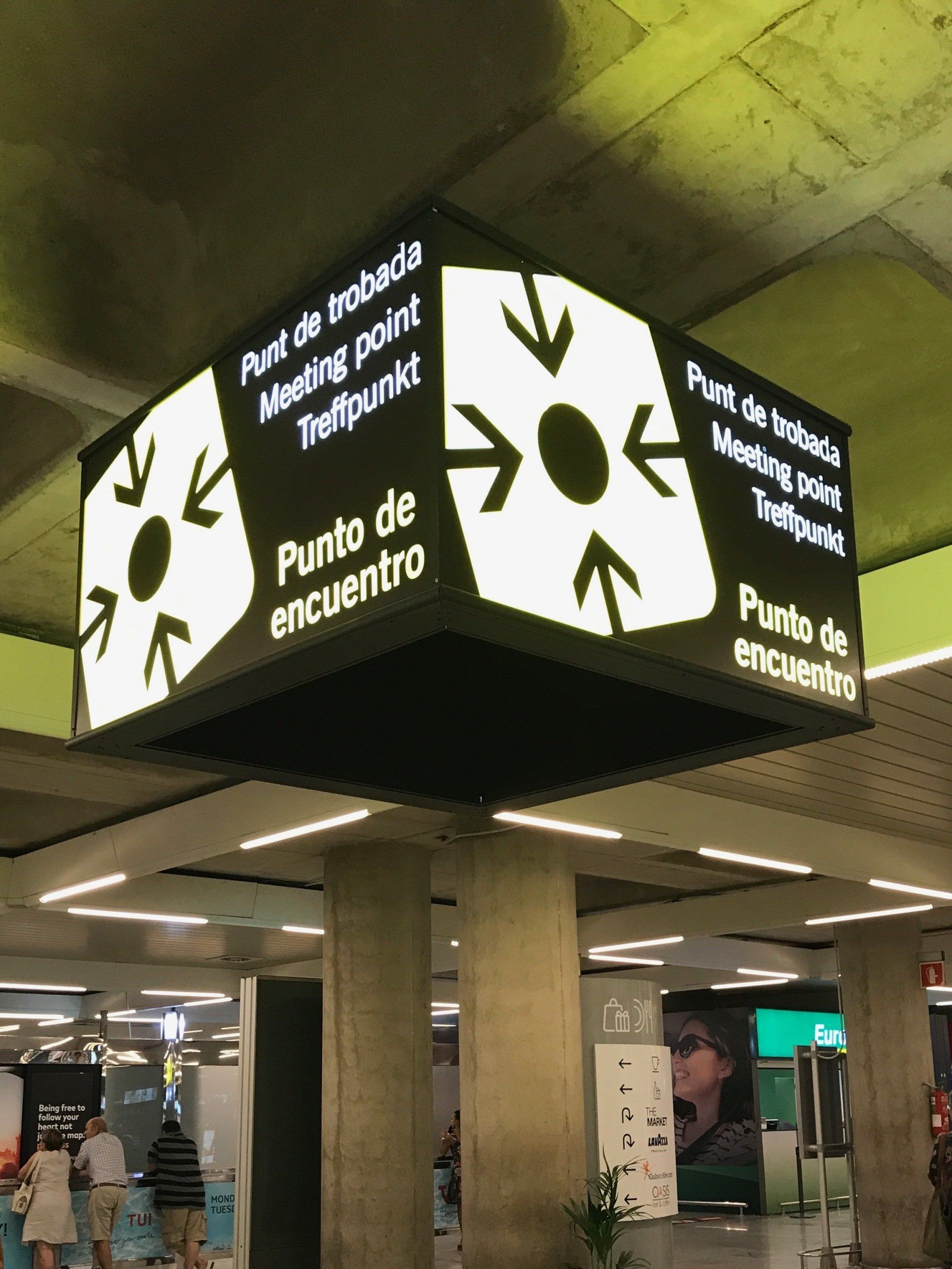 Airport taxi transfers with car baby seat