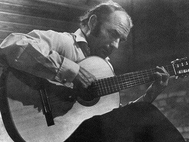 Photograph of Julian Bream by George Clinton (Guitar International)